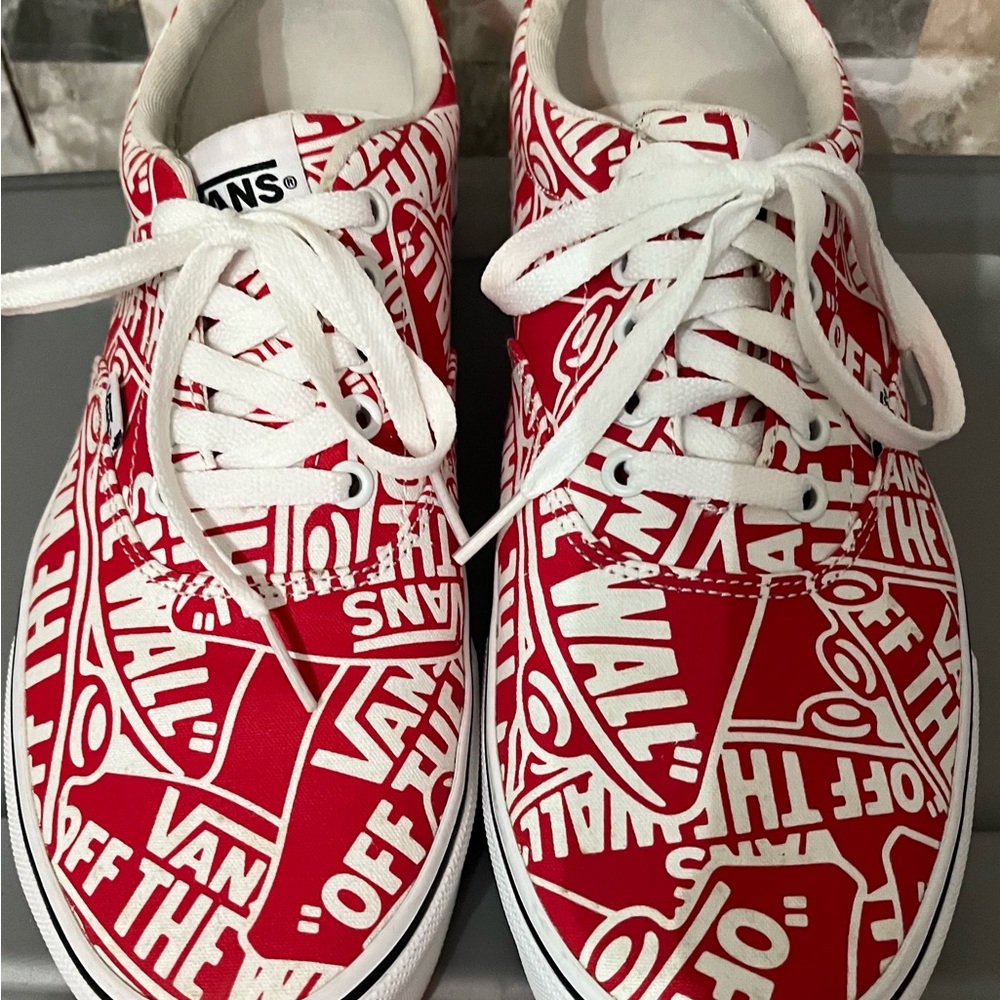 Vans off the wall 10.5